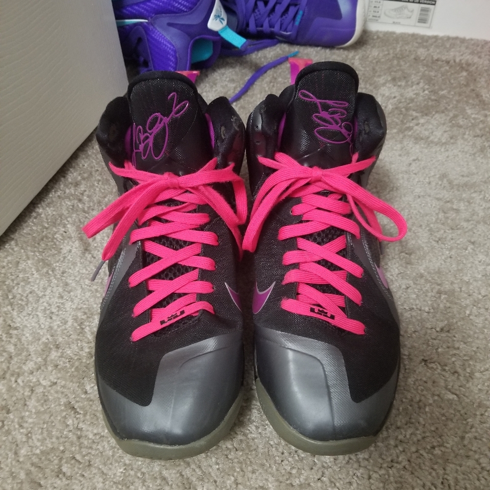 Lebron 9's sz 12